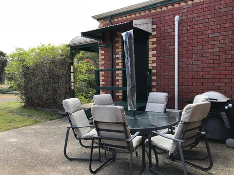 Fairy Wren Cottage Country To Coast Retreat - Accommodation Rockhampton 2