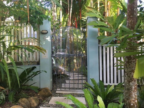 Garden Villa On Murphy - Accommodation Rockhampton 4