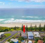Blue Pacific 1 Across the road from Pippi Beach - Accommodation Rockhampton
