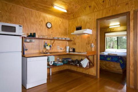 Brodribb River Rainforest Cabins Cabin 2 - Accommodation Rockhampton 4