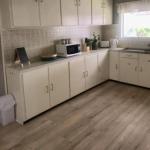 Cosy Country Cottage With AirCon - Accommodation Rockhampton 0