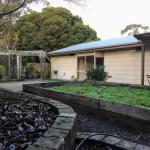 Romantic Getaway With Spa & Wifi Pet Friendly - Accommodation Rockhampton 0