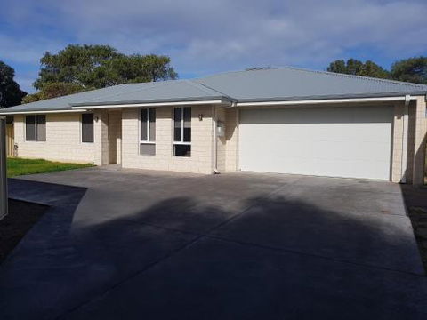 Towncrackers Guest House - Accommodation Rockhampton 2