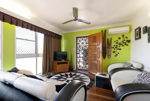 Southside Central Unit - Accommodation Rockhampton 4