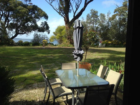 Swan Cove Beachfront - Accommodation Rockhampton 6
