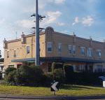 Helensburgh Hotel - Accommodation Rockhampton