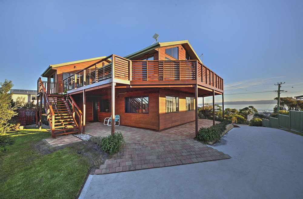 Four Mile Beach TAS Accommodation Rockhampton