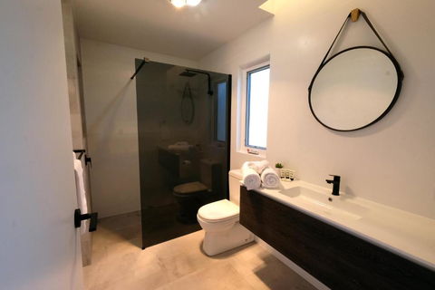 Jaspers Cabins - Accommodation Rockhampton 5