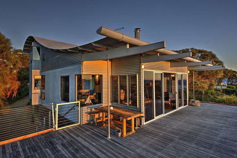 Waves - Accommodation Rockhampton 2