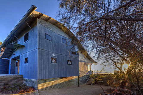 Waves - Accommodation Rockhampton 4