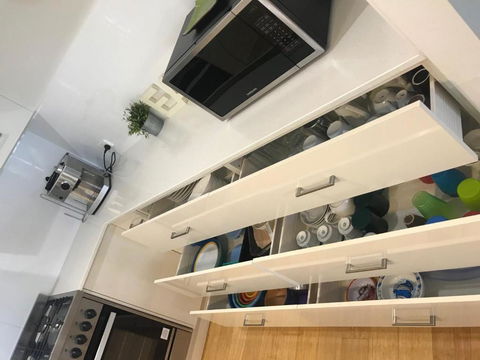 15 Esprit Drive Rainbow Shores Gorgeous Modern Beach House - Accommodation Rockhampton 4