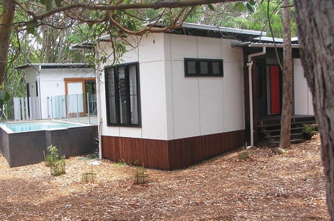 16 Ibis Court Rainbow Shores Beautiful Private & Peaceful Wi Fi - Accommodation Rockhampton 5