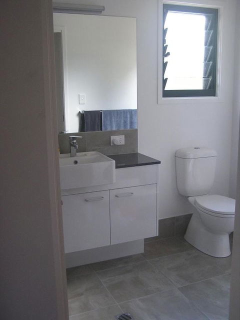 16 Ibis Court Rainbow Shores Beautiful Private & Peaceful Wi Fi - Accommodation Rockhampton 2