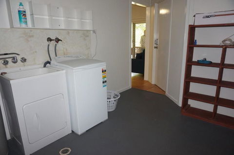 11 Bomburra Court Rainbow Beach Comfortable Beach House Plenty Of Boat Parking - Accommodation Rockhampton 2