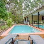 8 Ibis Court Rainbow Shores Swimming Pool Walk To Beach Executive Beach House - Accommodation Rockhampton 0