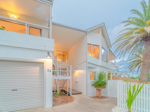 EAST COAST ESCAPES Lighthouse Studio - Accommodation Rockhampton 4