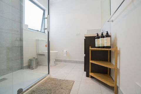 Amazing Sea Views Luxury Guest House - Accommodation Rockhampton 2