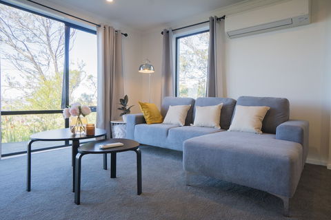 Amazing Sea Views Luxury Guest House - Accommodation Rockhampton 6