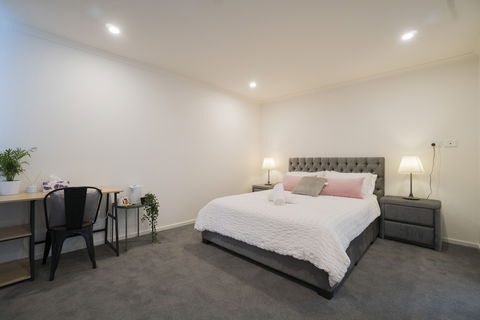 Amazing Sea Views Luxury Guest House - Accommodation Rockhampton 1