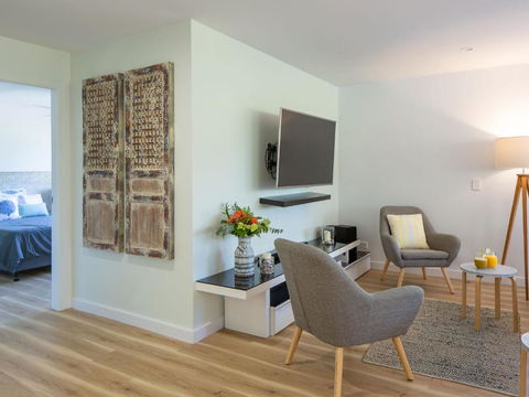 The Royal Cuban - Accommodation Rockhampton 5