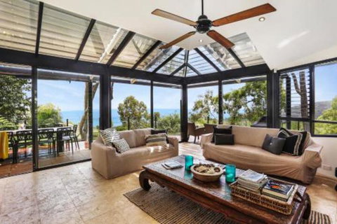 Views To The Horizon - Accommodation Rockhampton 0