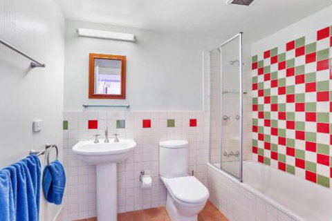 Cascades - Accommodation Rockhampton 5