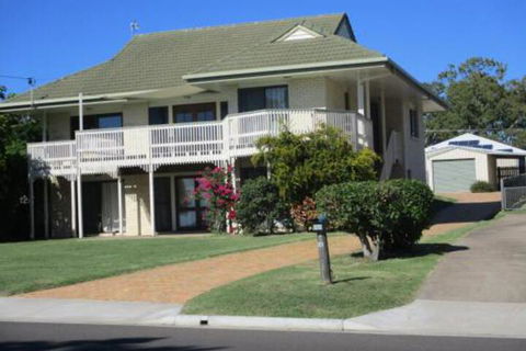 The Sun & The Sea In Hervey Bay - Accommodation Rockhampton 0