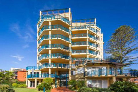 Whitesands 301 Main Beach Location - Accommodation Rockhampton 0
