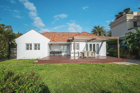 Ultimate Sandringham Beach Front Luxury House - Accommodation Rockhampton 3