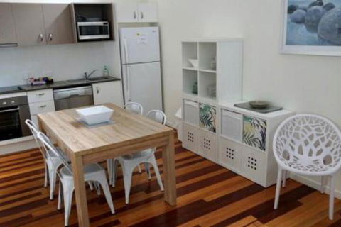 Bluewater 2 Rainbow Shores Walk To Beach Private & Stylish Beach Escape All On Level - Accommodation Rockhampton 7