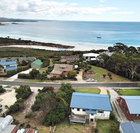 Lazy Wave Beach House - Accommodation Rockhampton