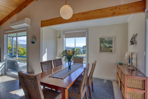 Cockatoo Cabin - Accommodation Rockhampton 5