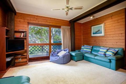 41 Carlo Circle Rainbow Beach Huge Beach House With Room For Everyone - Accommodation Rockhampton 6