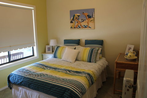 Waterside View - Accommodation Rockhampton 3