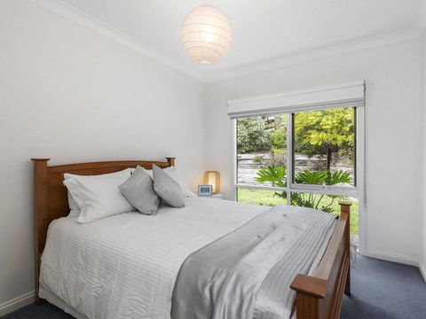 NICHE On NOBLE Ever Changing Vista - Accommodation Rockhampton 4