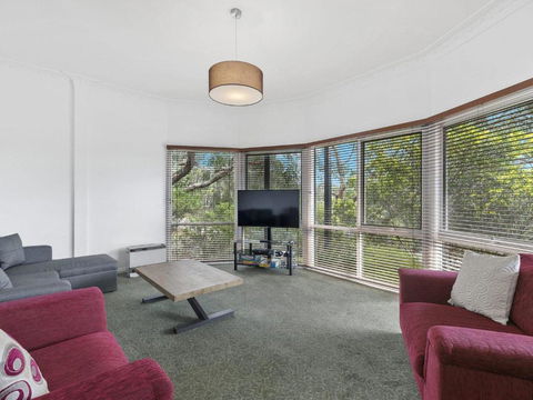 NICHE On NOBLE Ever Changing Vista - Accommodation Rockhampton 1