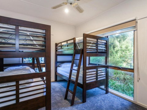 OCEANS 12 ANGLESEA - Accommodation Rockhampton 1