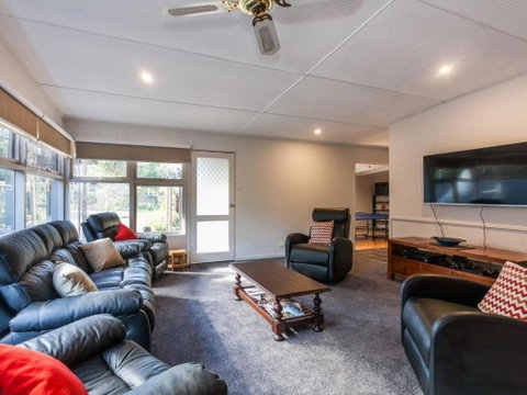 OCEANS 12 ANGLESEA - Accommodation Rockhampton 6