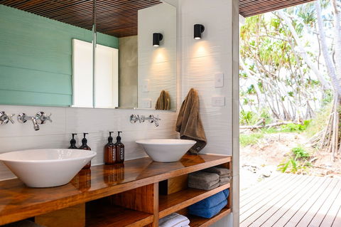 Wilson Island - Accommodation Rockhampton 6