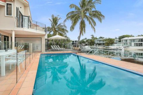 Waterfront Luxury Noosa Heads - Accommodation Rockhampton 1