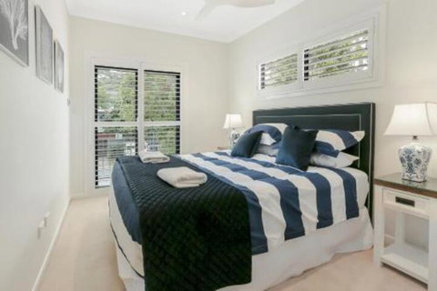 Waterfront Luxury Noosa Heads - Accommodation Rockhampton 2
