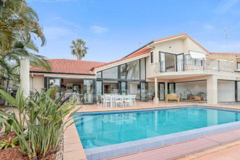 Waterfront Luxury Noosa Heads - Accommodation Rockhampton 6