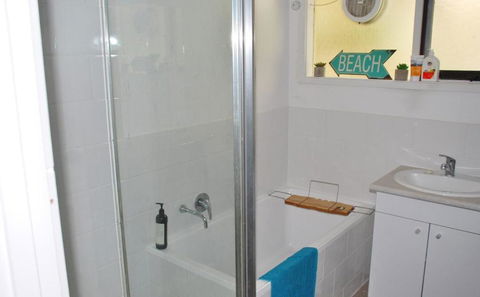 SHORE BEATS WORK INVERLOCH - Accommodation Rockhampton 3
