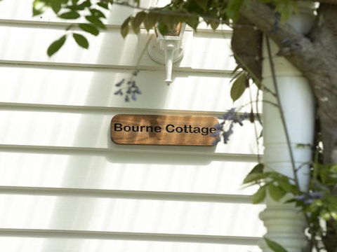 Bourne Cottage Perfect For All Seasons - Accommodation Rockhampton 6