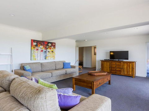 Coastal Calm Relax Revive Rejuvenate - Accommodation Rockhampton 3