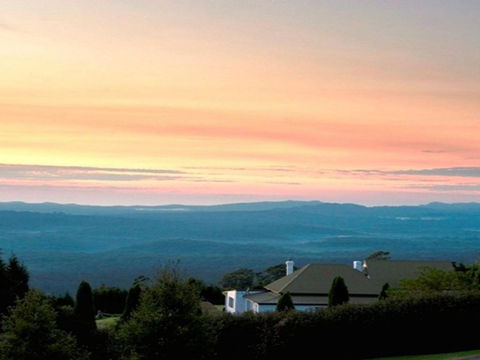 Cloudhill Magnificent Rural Views To Sydney - Accommodation Rockhampton 1