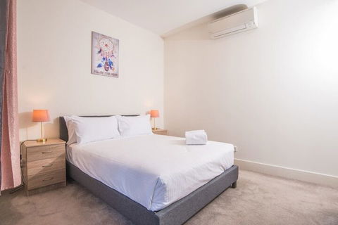 Relaxing Parramatta Apartment With Parking - Accommodation Rockhampton 7