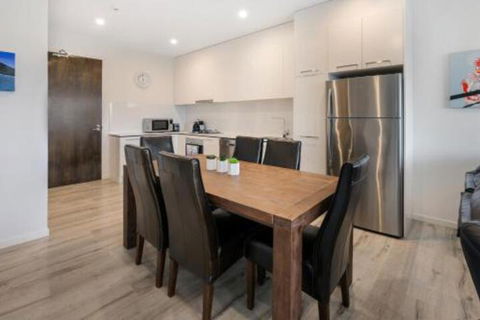 Seaside Apartment Getaway - Accommodation Rockhampton 3