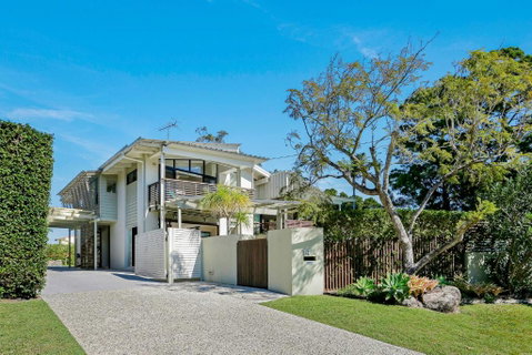 The Lighthouse Noosa Hill - Accommodation Rockhampton 3