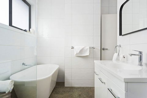 Embracing Evandale - Accommodation Rockhampton 3